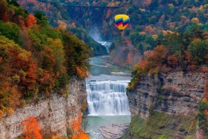 Baloon over Middle Falls
